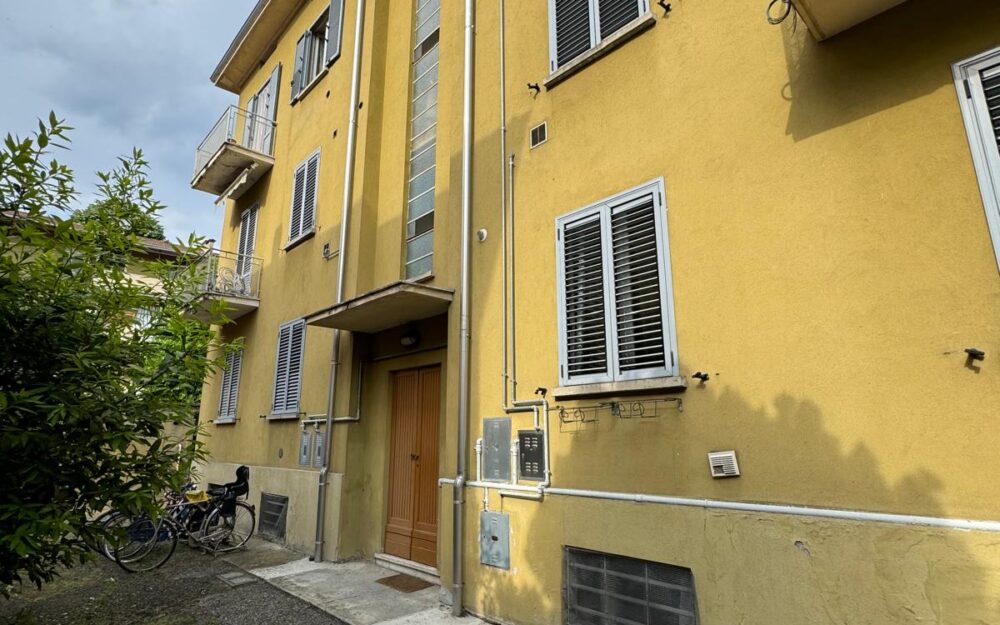 QUADRILOCALE IN PICCOLA PALAZZINA