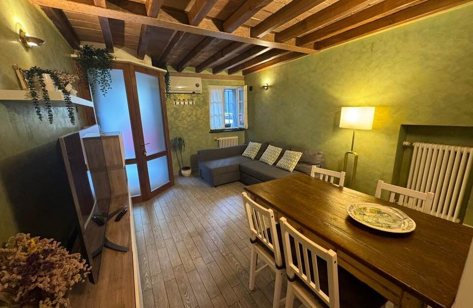 CASA INDIPENDENTE IN CENTRO STORICO