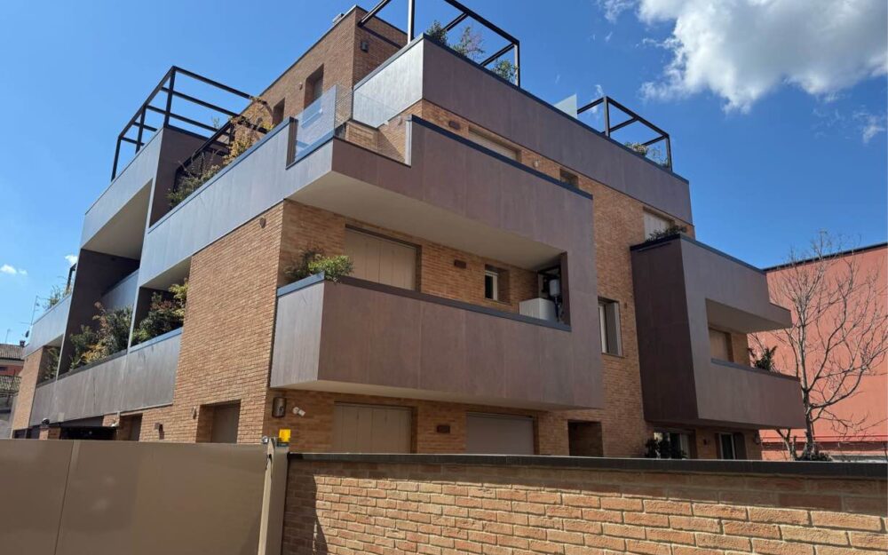 APPARTAMENTO DI NUOVISSIMA COSTRUZIONE CON TERRAZZI