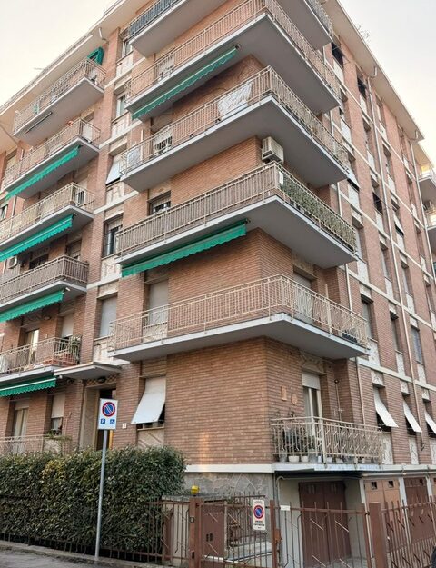 BIVANI DI 75 METRI CON CUCINA ABITABILE