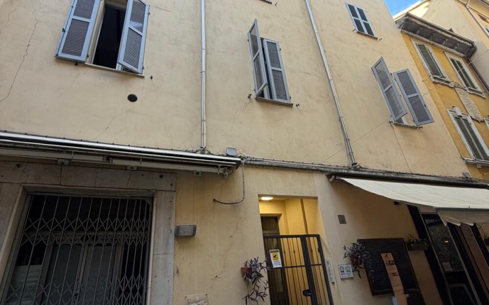 TRILOCALE IN CENTRO STORICO